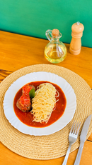 Espaguete c/ Almôndegas ao Molho Sugo