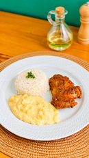 Sobrecoxa c/ Creme de Milho e Arroz Branco